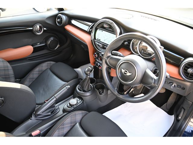 BMW MINI COOPER 2017 Image 31