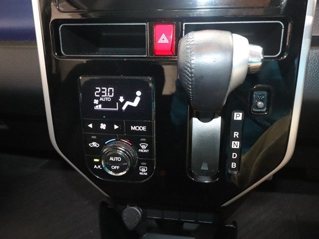 TOYOTA TANK 2017 Image 31