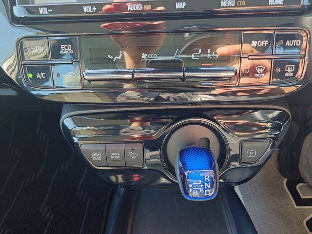 TOYOTA PRIUS 2020 Image 31