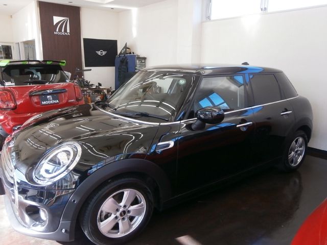 BMW MINI COOPER 5DOOR 2019 Image 31