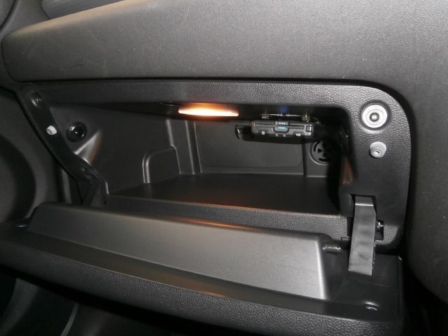 BMW MINI COOPER 5DOOR 2019 Image 31