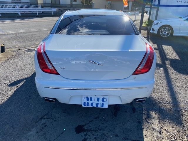 JAGUAR XJSERIES SEDA 2010 Image 31