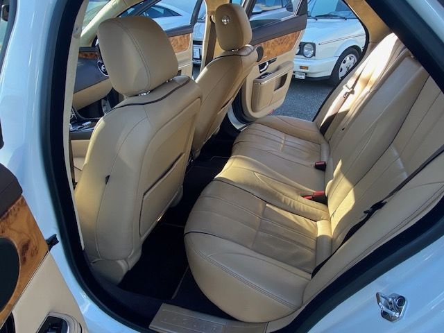 JAGUAR XJSERIES SEDA 2010 Image 31