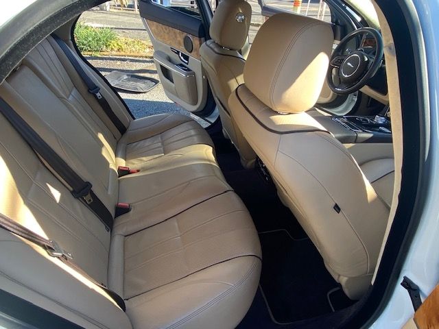 JAGUAR XJSERIES SEDA 2010 Image 31