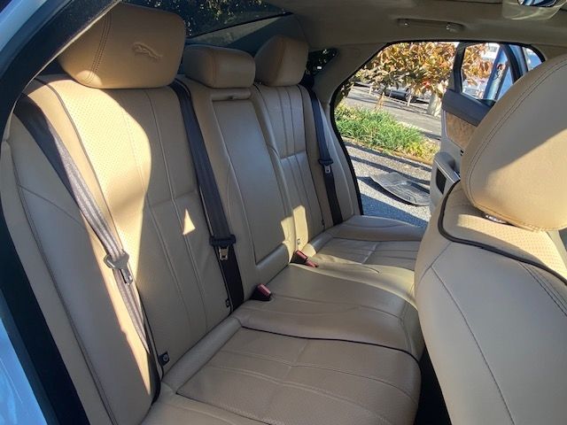 JAGUAR XJSERIES SEDA 2010 Image 31