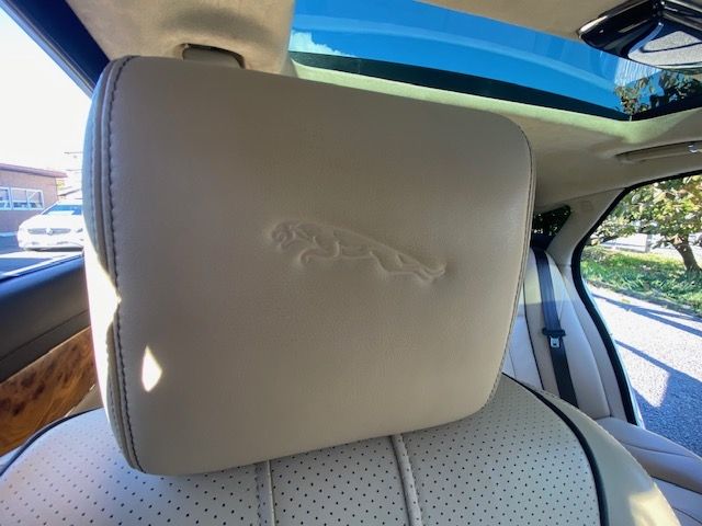 JAGUAR XJSERIES SEDA 2010 Image 31