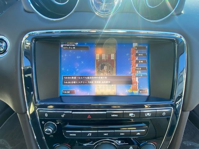 JAGUAR XJSERIES SEDA 2010 Image 31