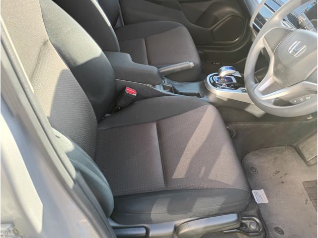 HONDA FIT HYBRID 2015 Image 31