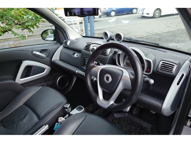 MCC SMART FORTWO COUPE 2008 Image 31