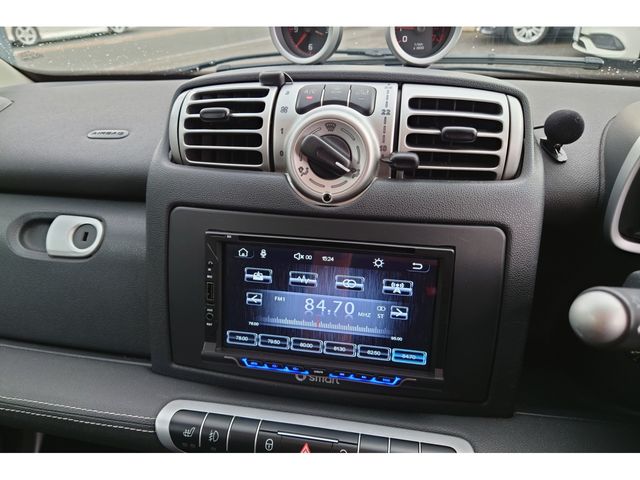 MCC SMART FORTWO COUPE 2008 Image 31