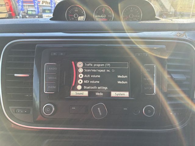 VOLKSWAGEN THE BEETL 2020 Image 31