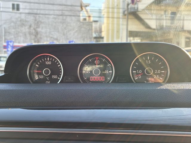 VOLKSWAGEN THE BEETL 2020 Image 31