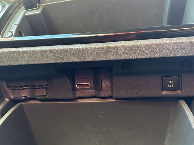 VOLKSWAGEN THE BEETL 2020 Image 31