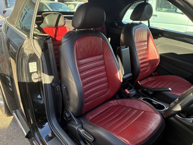 VOLKSWAGEN THE BEETL 2020 Image 31