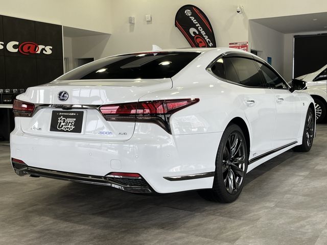 TOYOTA LEXUS LS500H 4WD 2021 Image 31