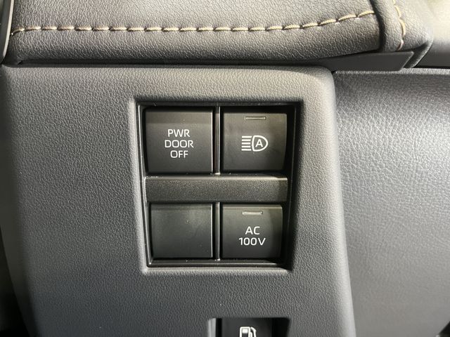 TOYOTA VELLFIRE  HYBRID 4WD 2023 Image 31