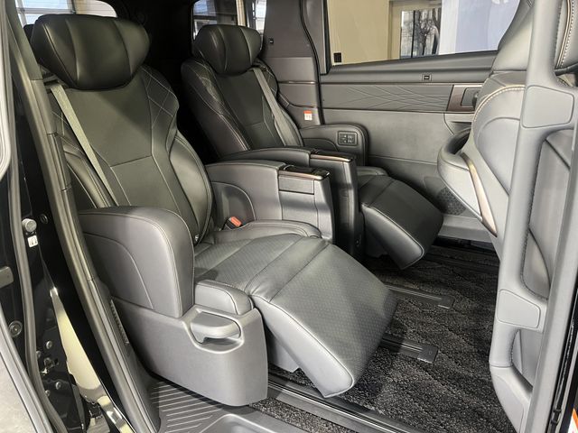 TOYOTA VELLFIRE  HYBRID 4WD 2023 Image 31
