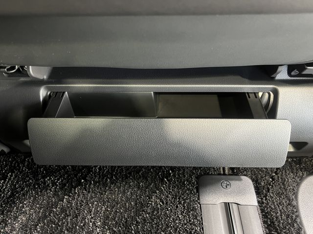 TOYOTA VELLFIRE  HYBRID 4WD 2023 Image 31