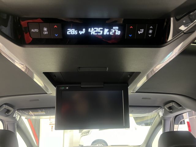 TOYOTA VELLFIRE  HYBRID 4WD 2023 Image 31