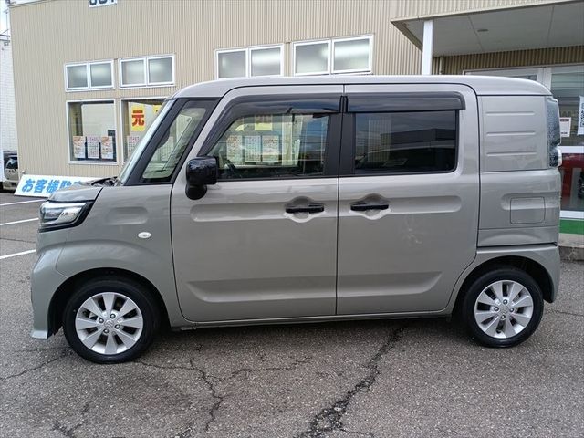 SUZUKI SPACIA BASE 4WD 2024 Image 31