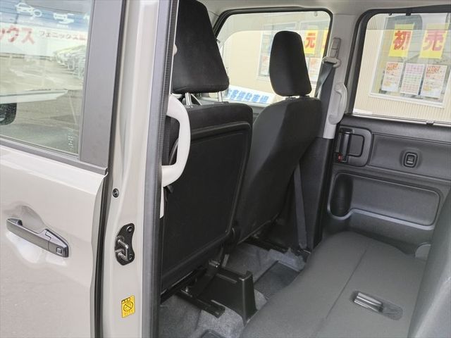 SUZUKI SPACIA BASE 4WD 2024 Image 31