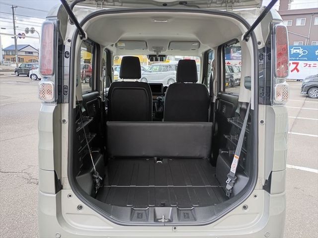 SUZUKI SPACIA BASE 4WD 2024 Image 31