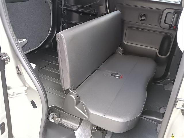 SUZUKI SPACIA BASE 4WD 2024 Image 31