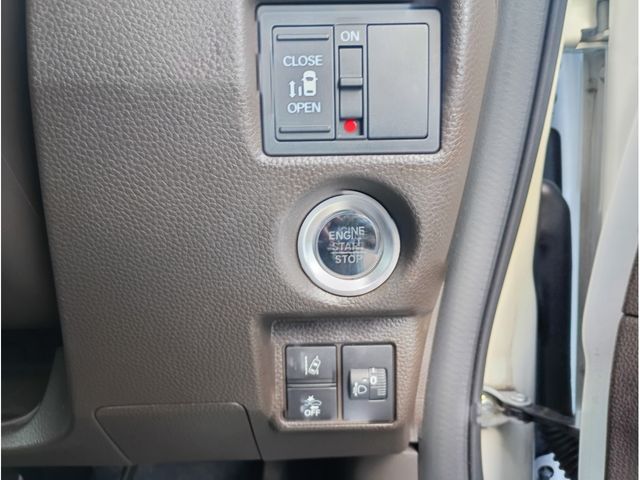 HONDA N BOX 2022 Image 31