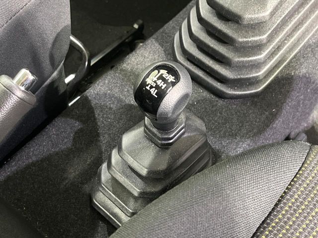 SUZUKI JIMNY 4WD 2023 Image 31