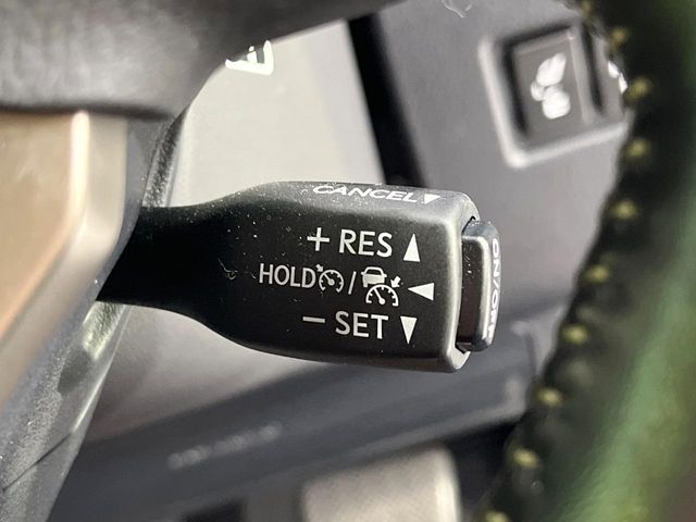 TOYOTA LEXUS NX300H 2018 Image 31