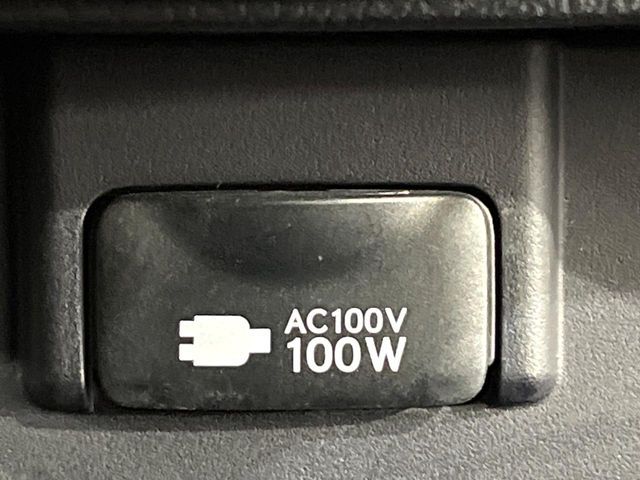 TOYOTA LEXUS NX300H 2018 Image 31