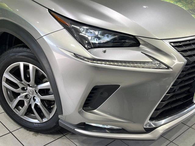 TOYOTA LEXUS NX300H 2018 Image 31
