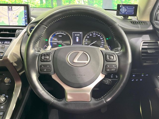 TOYOTA LEXUS NX300H 2018 Image 31