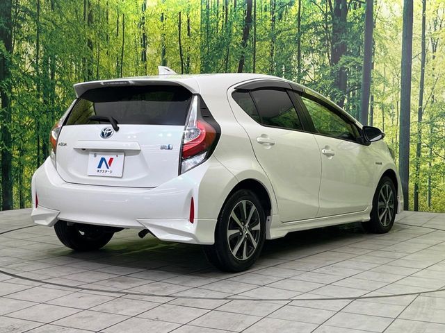 TOYOTA AQUA 2017 Image 31