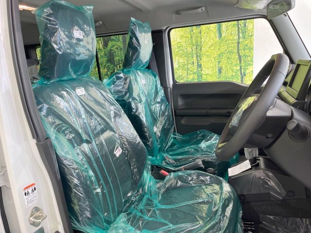 SUZUKI JIMNY NOMADE 2025 Image 31