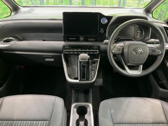 TOYOTA NOAH HYBRID 2023 Image 31