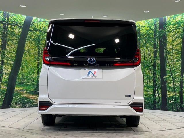 TOYOTA NOAH HYBRID 2023 Image 31