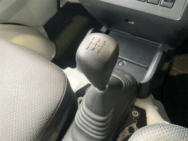 DAIHATSU HIJET TRUCK 4WD 2021 Image 31