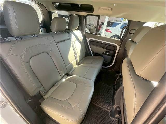ROVER DEFENDER 2022 Image 31