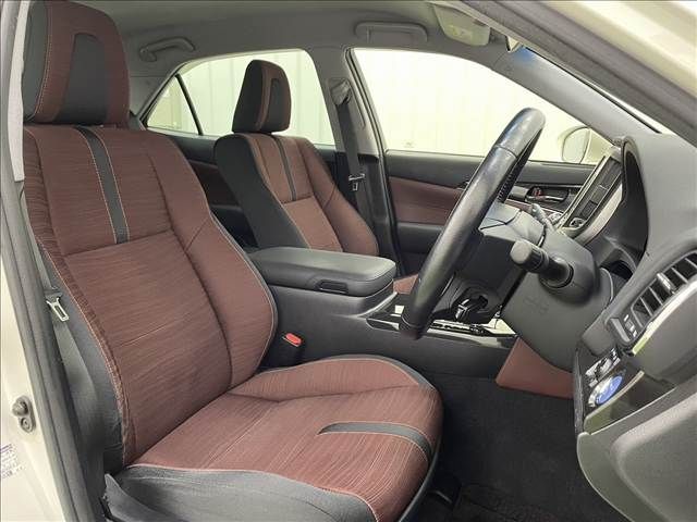 TOYOTA CROWN SEDAN HYBRID 2013 Image 31