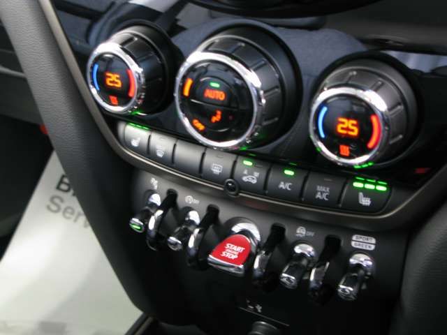 BMW MINI COOPER D CROSSO 2021 Image 31