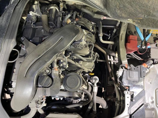 TOYOTA HIACE VAN 4WD 2019 Image 31