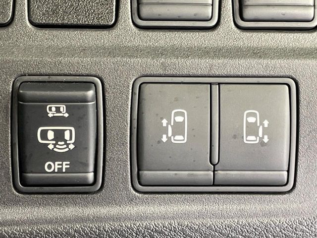 NISSAN SERENA  S-HYBRID 2017 Image 31