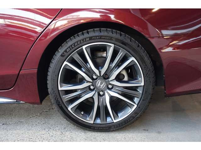 HONDA LEGEND HYBRID 2018 Image 31