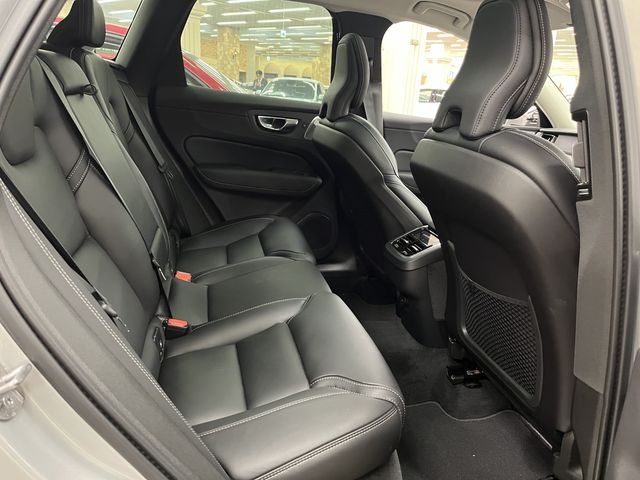 VOLVO XC60 2024 Image 31