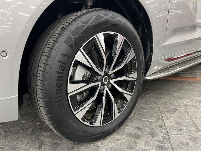 VOLVO XC60 2024 Image 31