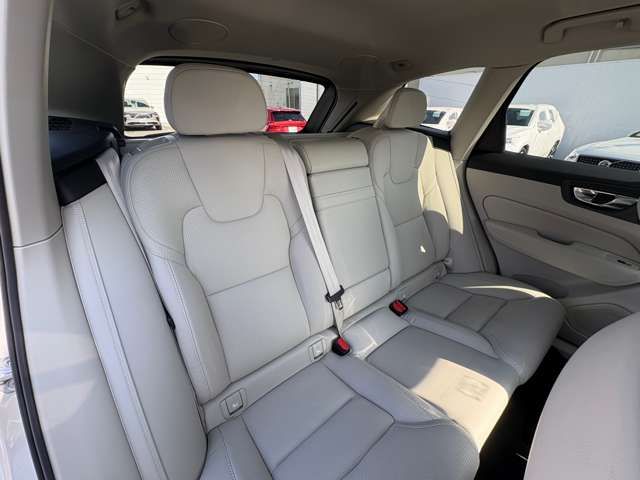 VOLVO XC90 2017 Image 31