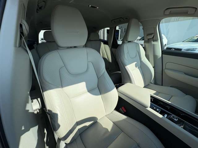 VOLVO XC90 2017 Image 31