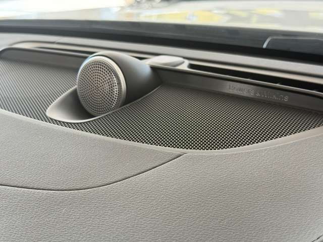 VOLVO V60 2025 Image 31