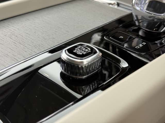 VOLVO V60 2025 Image 31